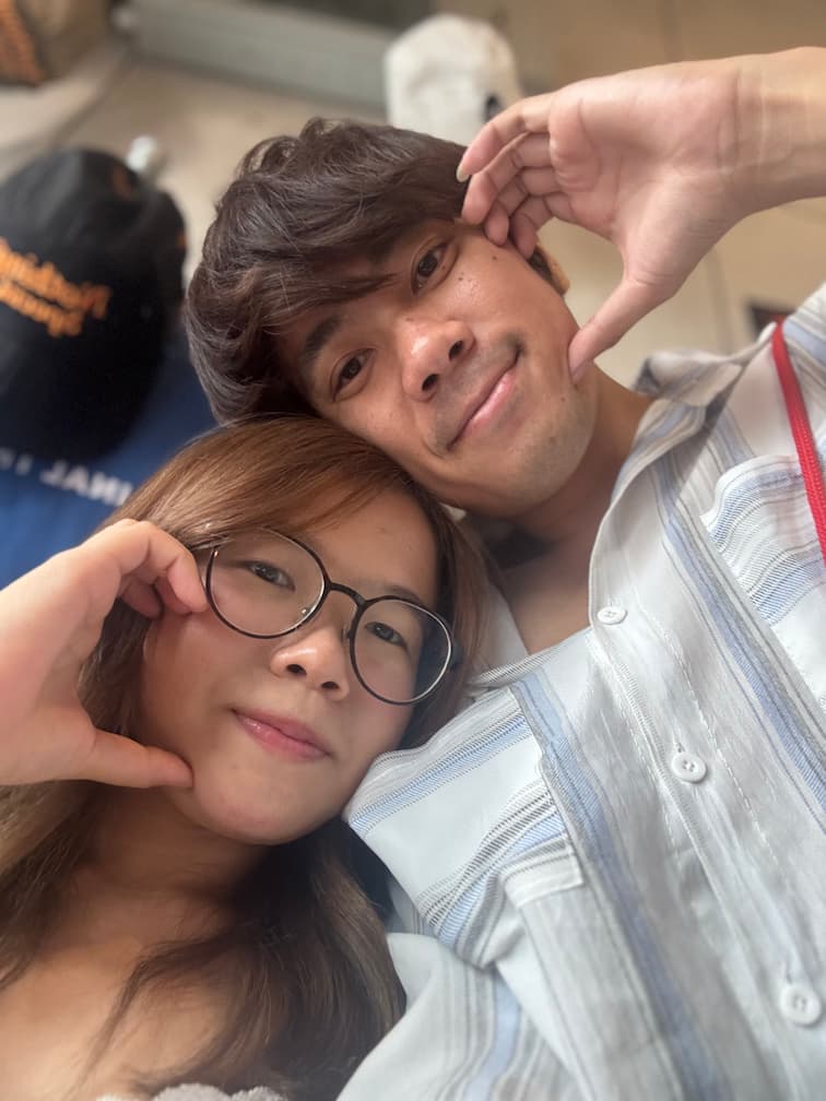 รูปคู่ของเจมส์และงิ้มจากเดตที่ 7